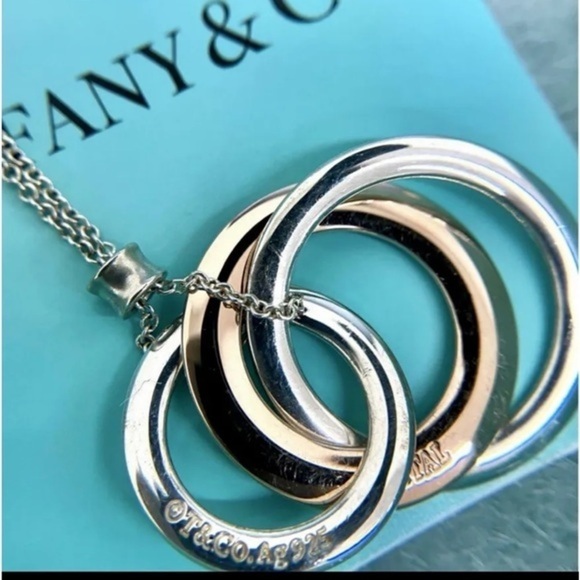 Tiffany 1837 Interlocking Circle Necklace,925 and Rubedo - Picture 2 of 9